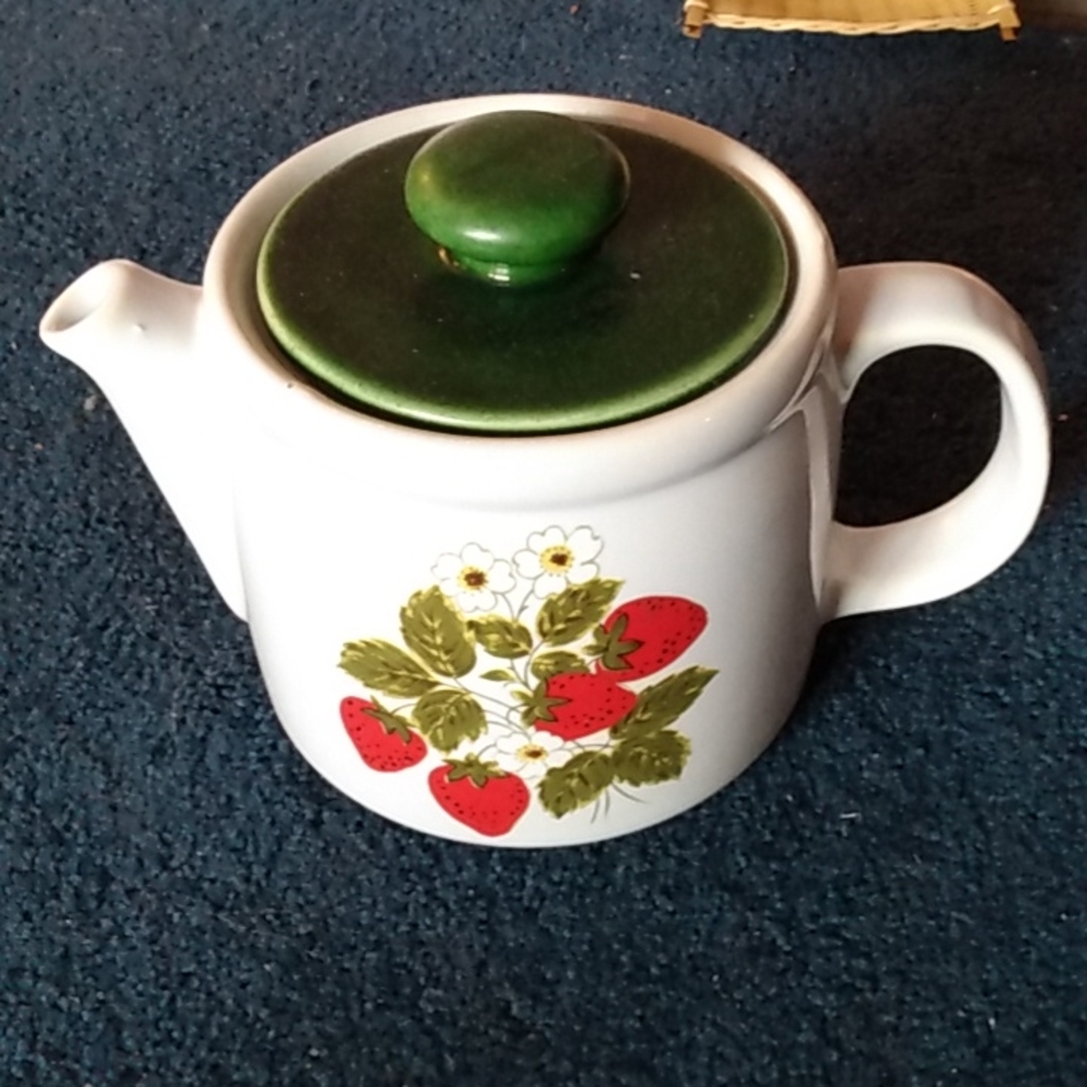 McCoy strawberry design teapot